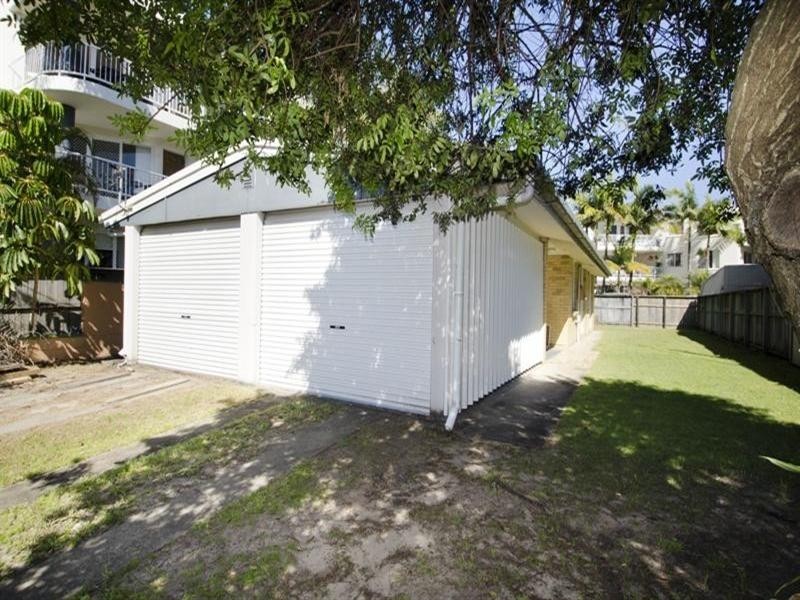 102 Seagull Avenue, Mermaid Beach QLD 4218