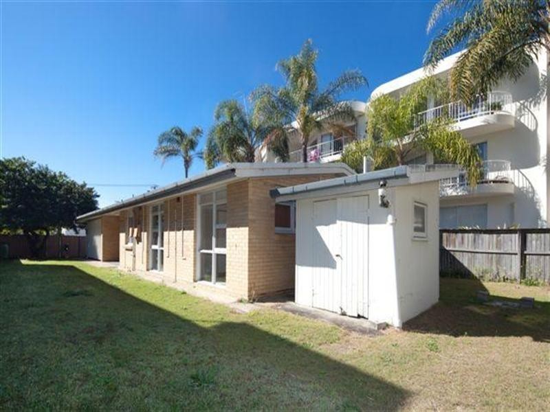 102 Seagull Avenue, Mermaid Beach QLD 4218