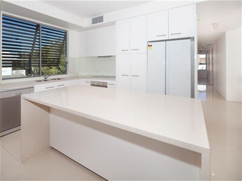 1/92 Seagull Avenue, Mermaid Beach QLD 4218