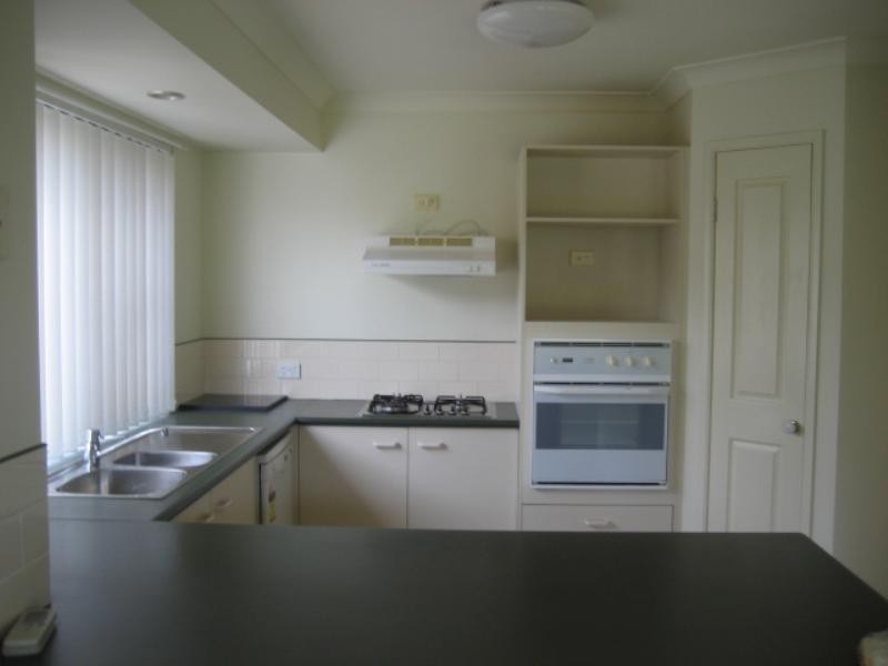 5 Midpark Court, Helensvale QLD 4212