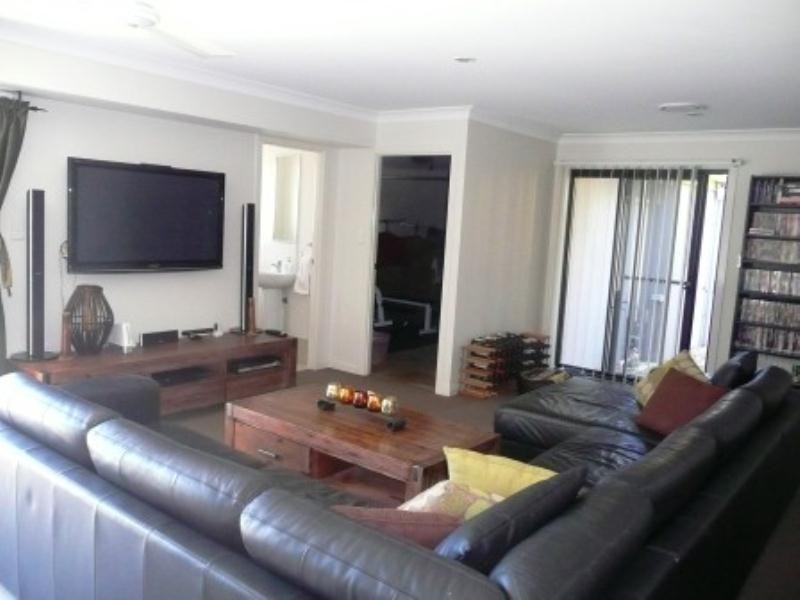 1/18 Henry Street, Coomera QLD 4209