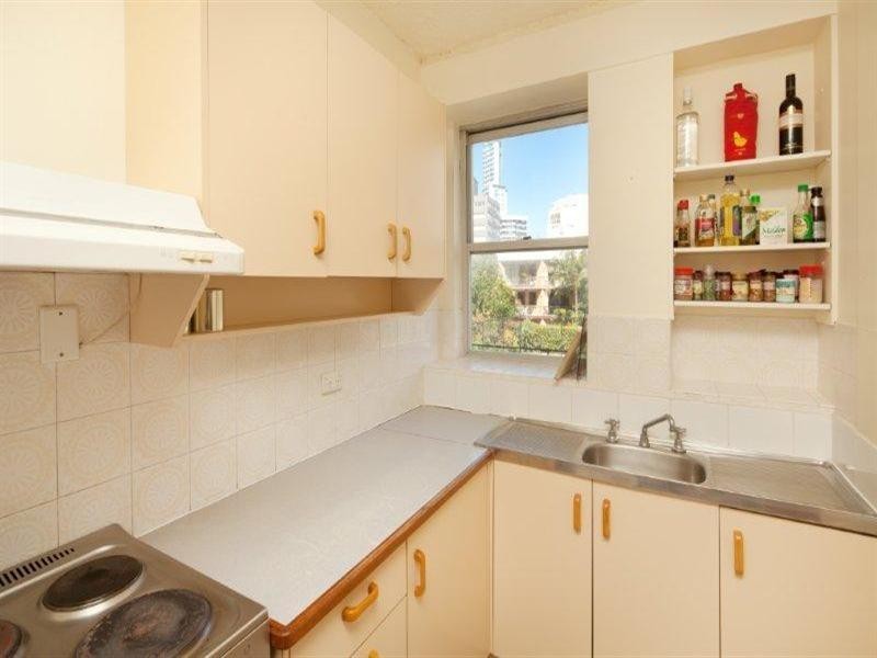 5 Monte Video. 15 Pacific Street, Main Beach QLD 4217