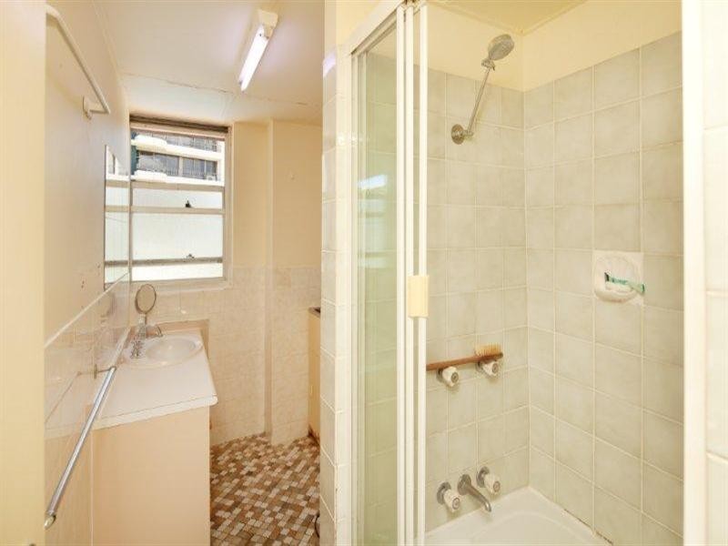 5 Monte Video. 15 Pacific Street, Main Beach QLD 4217