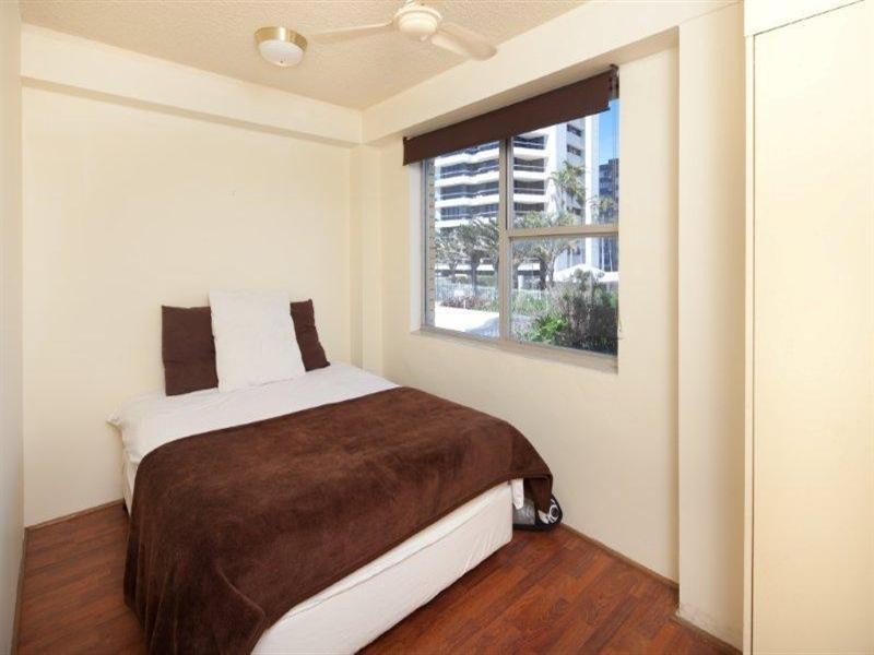 5 Monte Video. 15 Pacific Street, Main Beach QLD 4217