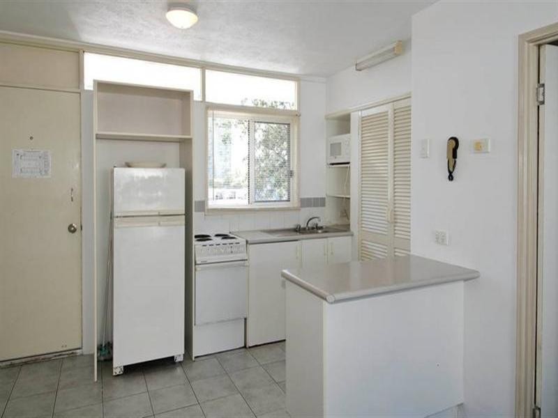 73 Ferny Avenue – Raffles Royal, Surfers Paradise QLD 4217