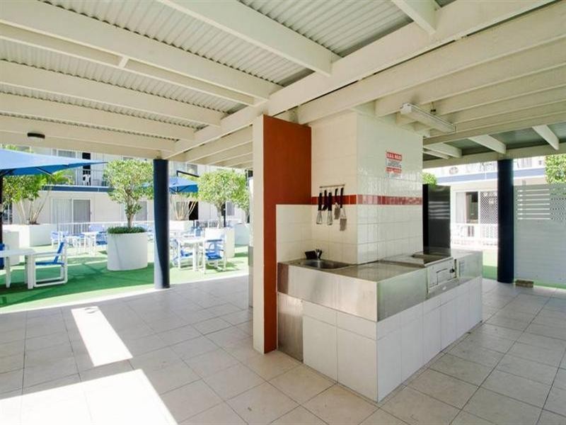 73 Ferny Avenue – Raffles Royal, Surfers Paradise QLD 4217