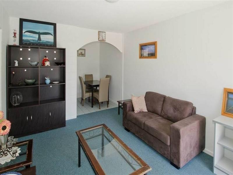 16 Leonard Avenue – Anatolia, Surfers Paradise QLD 4217