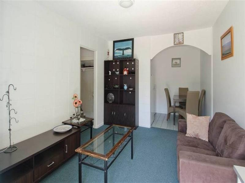 16 Leonard Avenue – Anatolia, Surfers Paradise QLD 4217