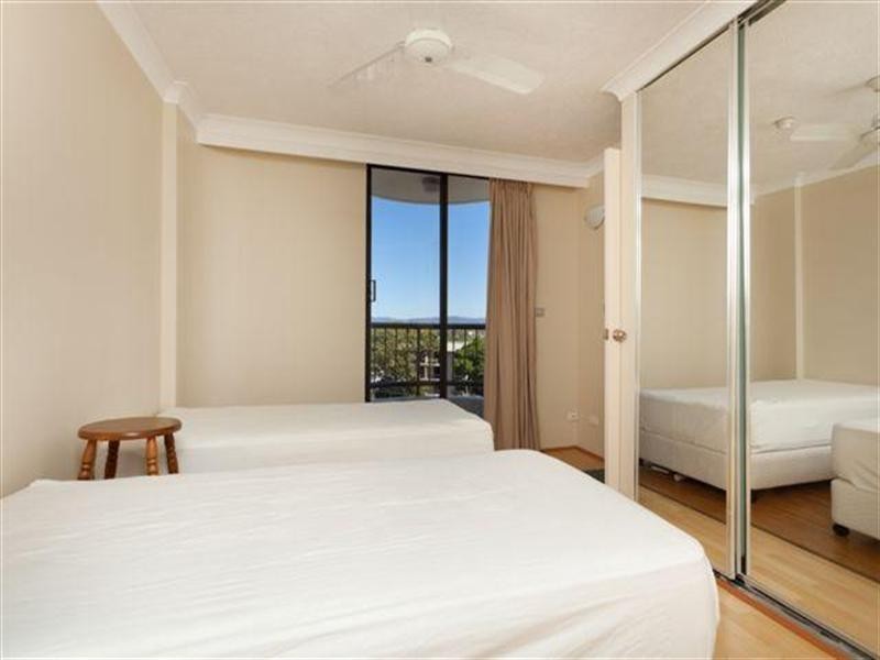 2943 Gold Coast Highway, Surfers Paradise QLD 4217