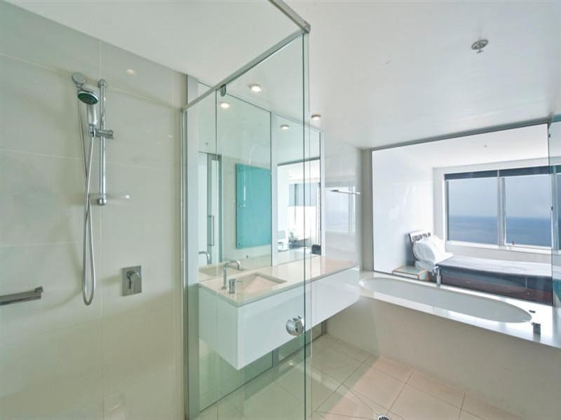 9 Hamilton Avenue, Surfers Paradise QLD 4217