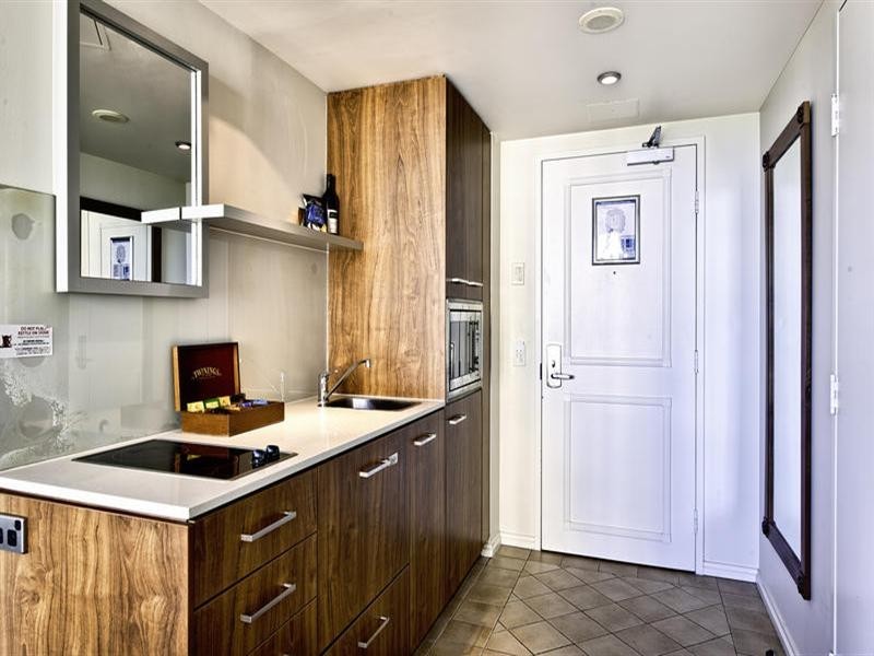 25 Laycock Street – Legends Gold Coast, Surfers Paradise QLD 4217