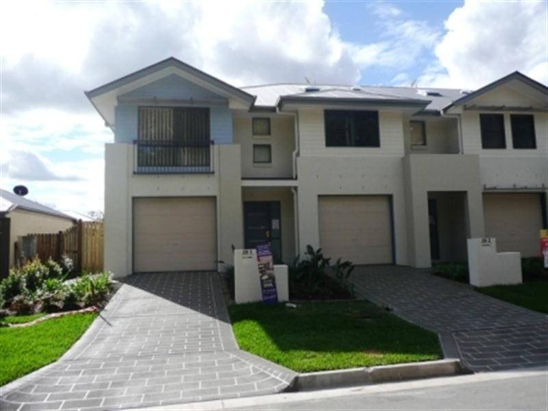 1/29 Seagreen Drive, Coomera QLD 4209
