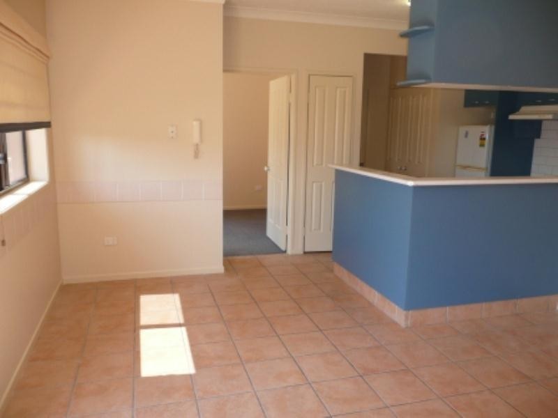 4-8 St Kilda Avenue, Broadbeach QLD 4218