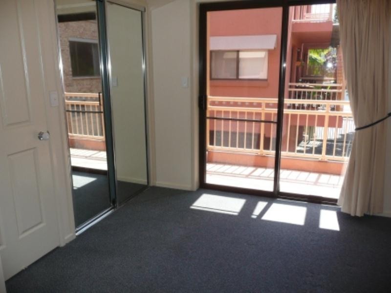 4-8 St Kilda Avenue, Broadbeach QLD 4218