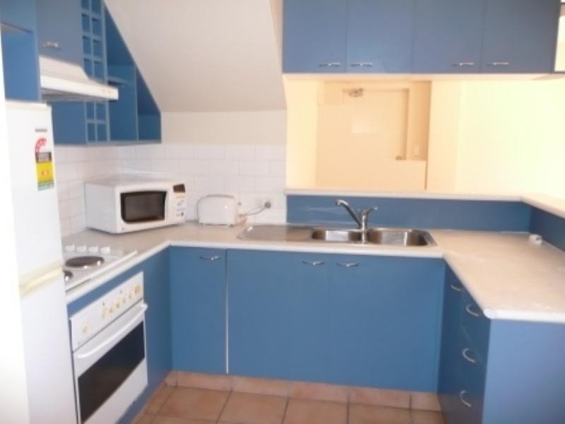 4-8 St Kilda Avenue, Broadbeach QLD 4218