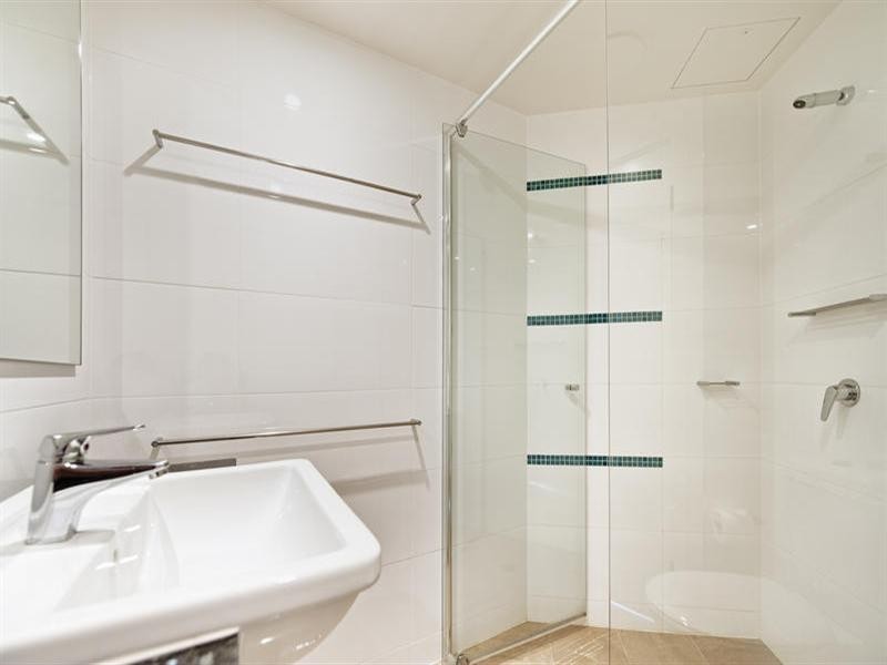 22 Surf Parade, Broadbeach QLD 4218