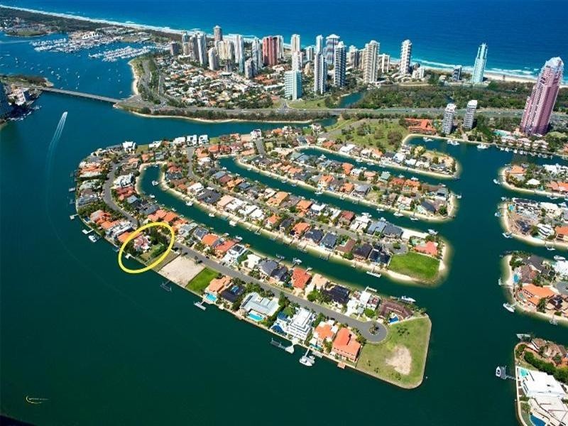 121-123 Commodore Drive, Surfers Paradise QLD 4217