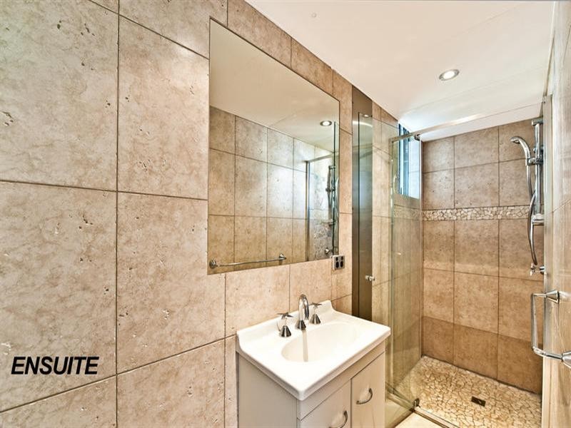 21 Clifford Street, Surfers Paradise QLD 4217