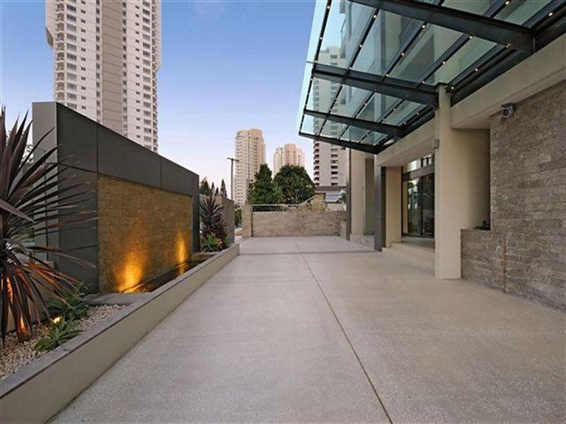 25 Peak Avenue, Main Beach QLD 4217