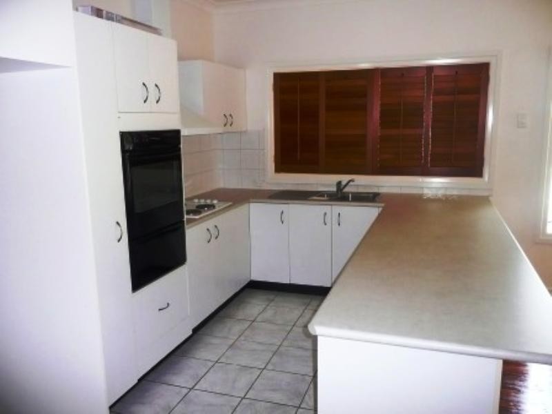 40 Old Burleigh Road, Surfers Paradise QLD 4217