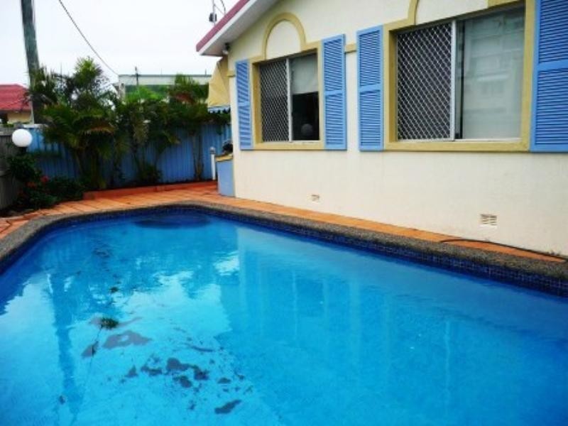 40 Old Burleigh Road, Surfers Paradise QLD 4217