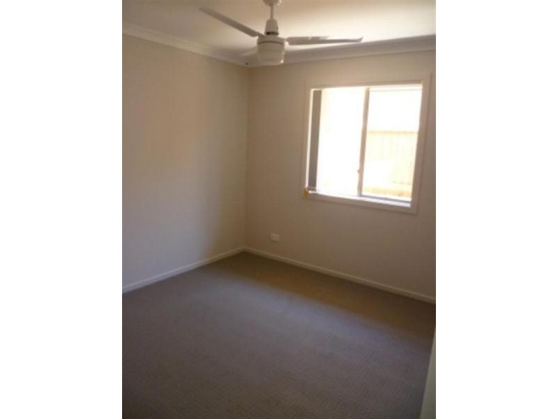 6 Lemongrass Place, Springfield Lakes QLD 4300