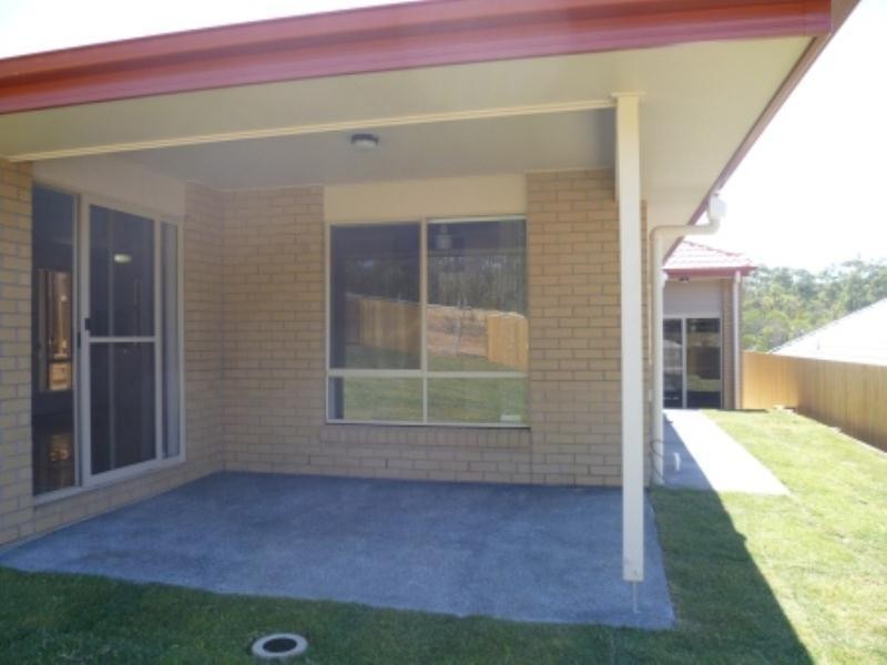 6 Lemongrass Place, Springfield Lakes QLD 4300