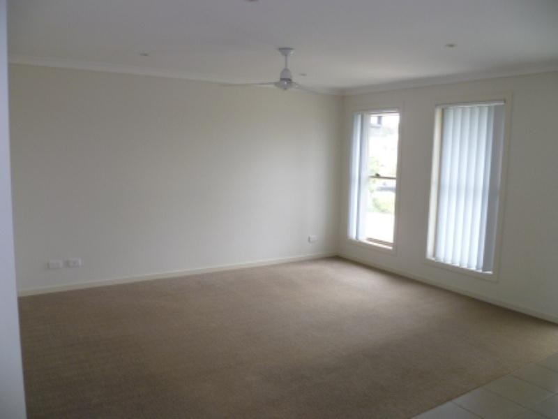 16 Ningi Waters Drive, Ningi QLD 4511