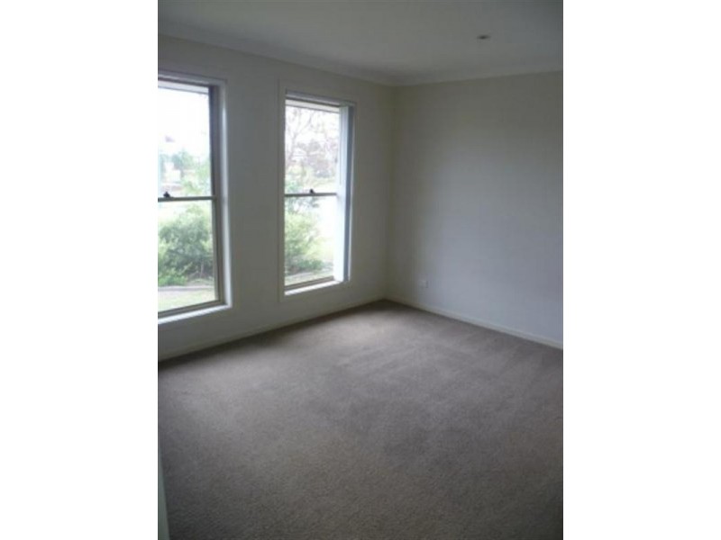 16 Ningi Waters Drive, Ningi QLD 4511