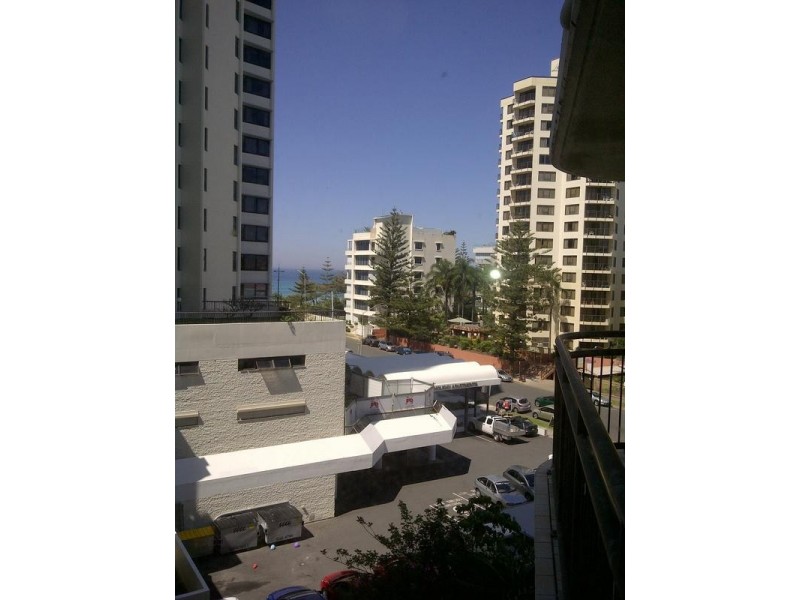 18 Hanlan Street, Surfers Paradise QLD 4217