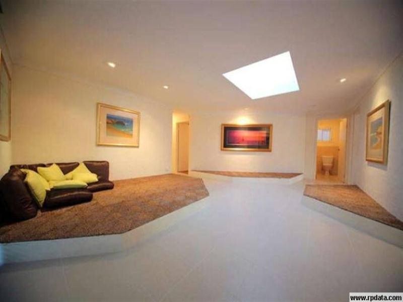 61 The Promenade, Isle Of Capri QLD 4217