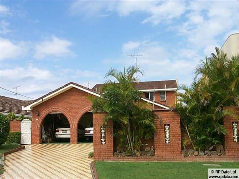 61 The Promenade, Isle Of Capri QLD 4217