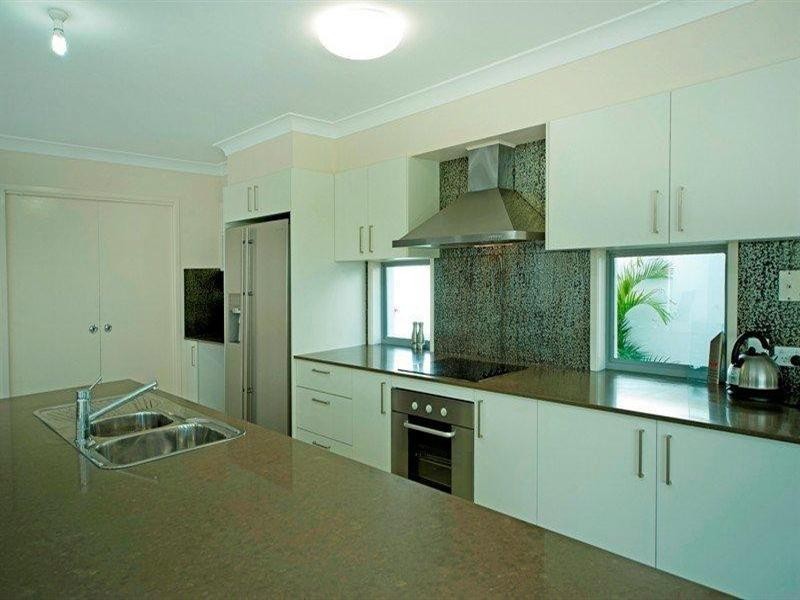 Hope Island QLD 4212