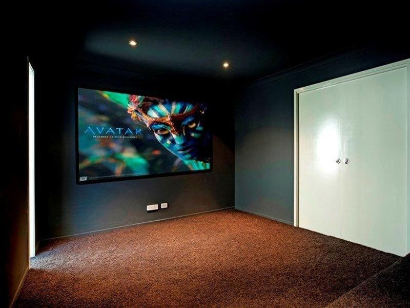 Hope Island QLD 4212