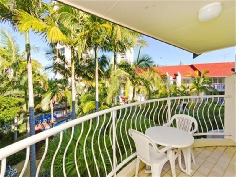 27 Peninsular Drive, Surfers Paradise QLD 4217