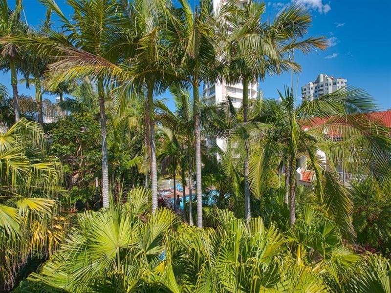 27 Peninsular Drive, Surfers Paradise QLD 4217