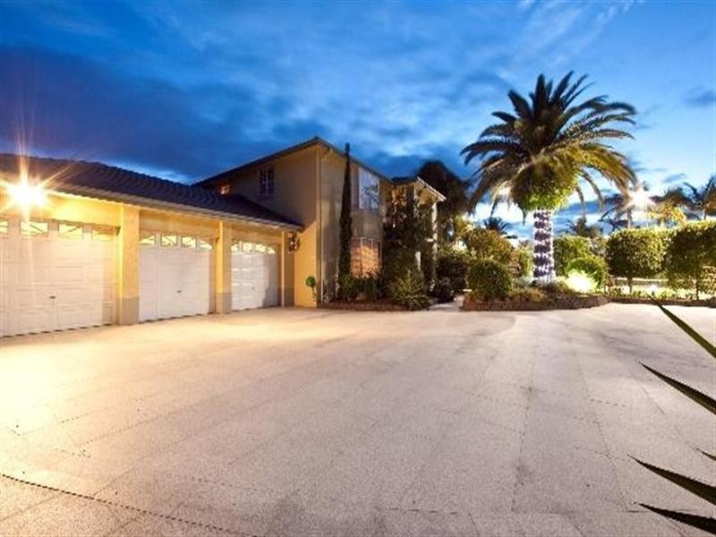 54 Commodore Drive, Surfers Paradise QLD 4217