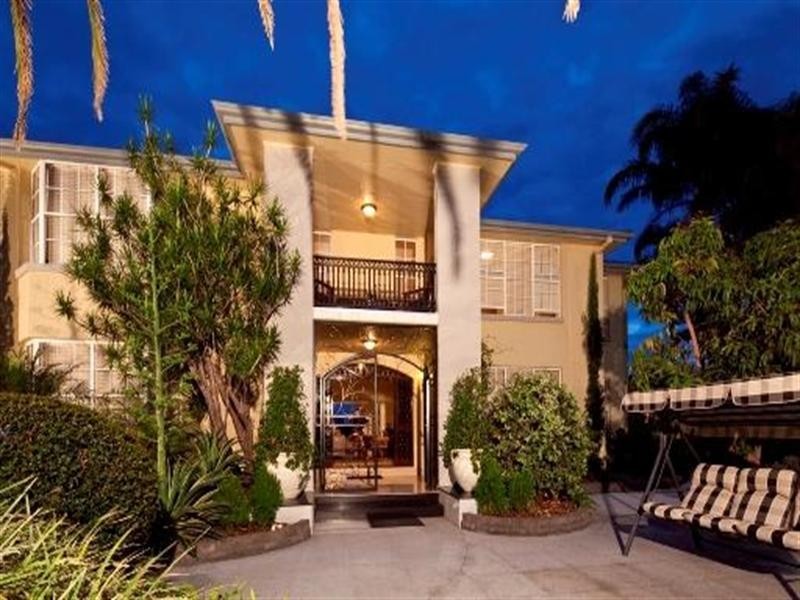 54 Commodore Drive, Surfers Paradise QLD 4217