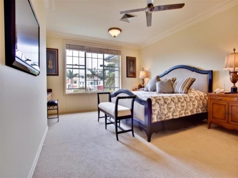 54 Commodore Drive, Surfers Paradise QLD 4217