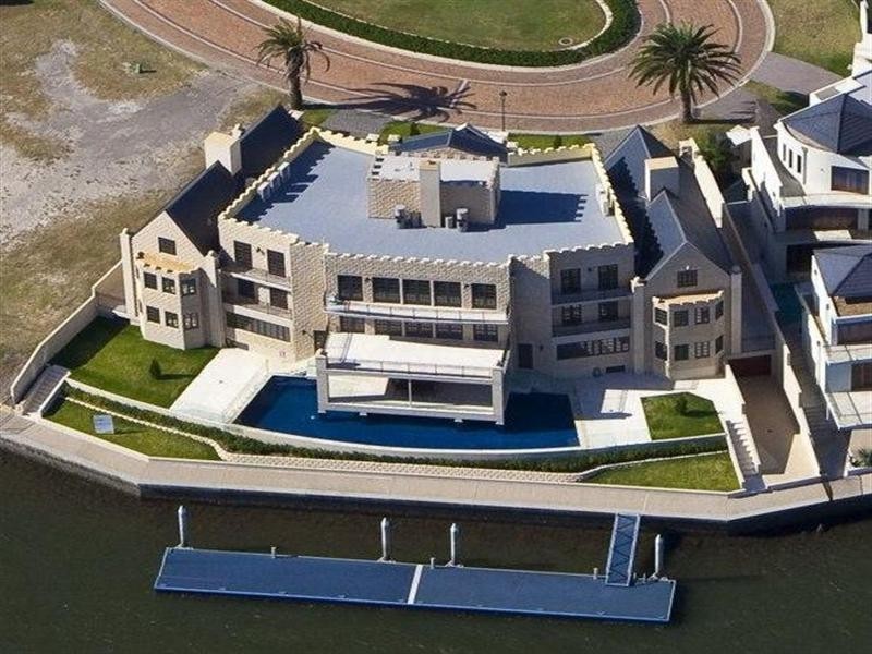 55 Knightsbridge Parade West, Sovereign Islands QLD 4216