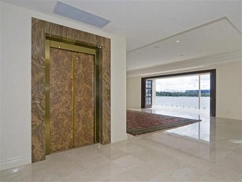 55 Knightsbridge Parade West, Sovereign Islands QLD 4216