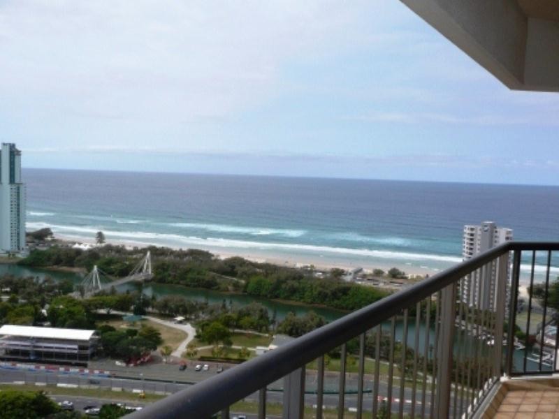 146-2 Admiralty Drive, Surfers Paradise QLD 4217