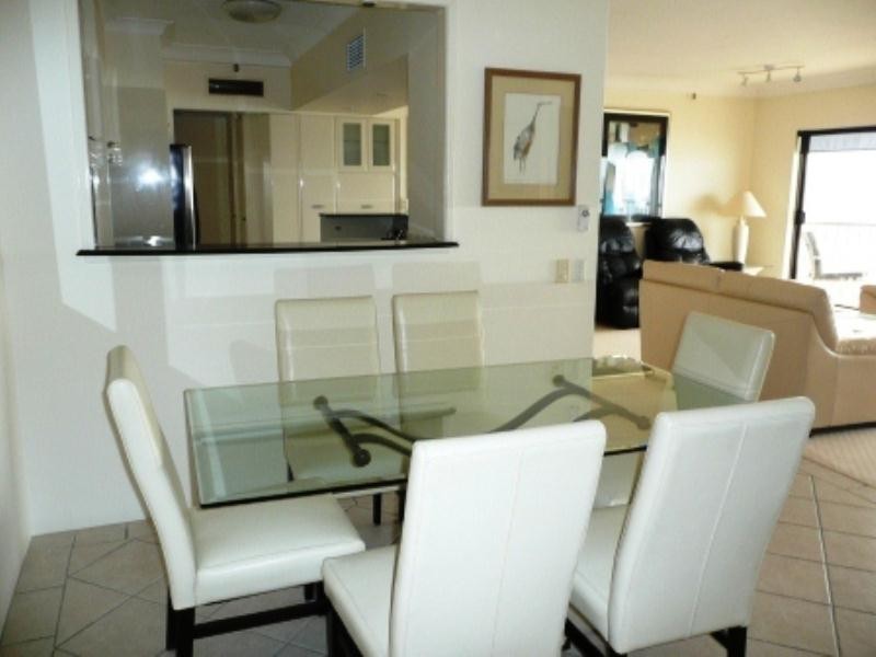 146-2 Admiralty Drive, Surfers Paradise QLD 4217