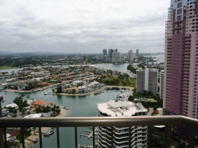 146-2 Admiralty Drive, Surfers Paradise QLD 4217