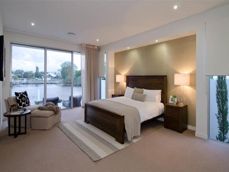 51 Allambi Avenue, Broadbeach Waters QLD 4218