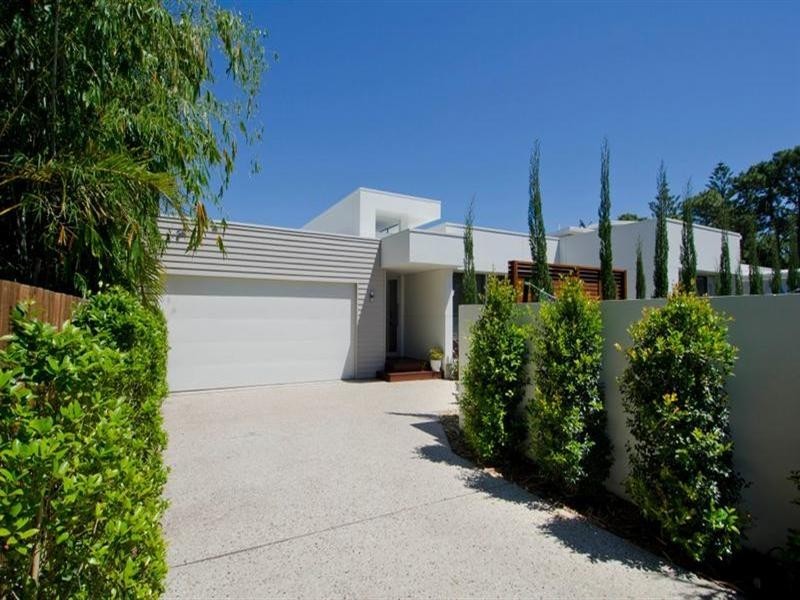 51 Allambi Avenue, Broadbeach Waters QLD 4218