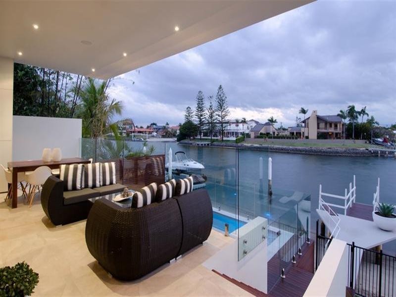 51 Allambi Avenue, Broadbeach Waters QLD 4218