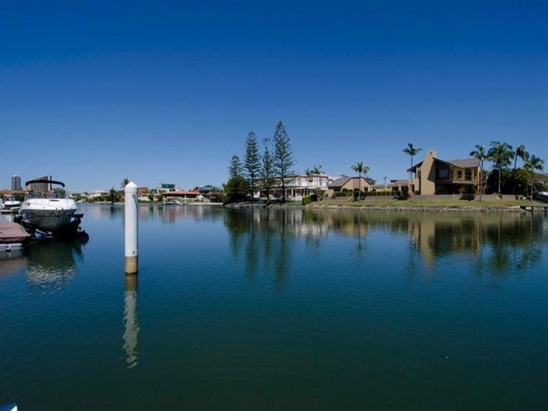 51 Allambi Avenue, Broadbeach Waters QLD 4218