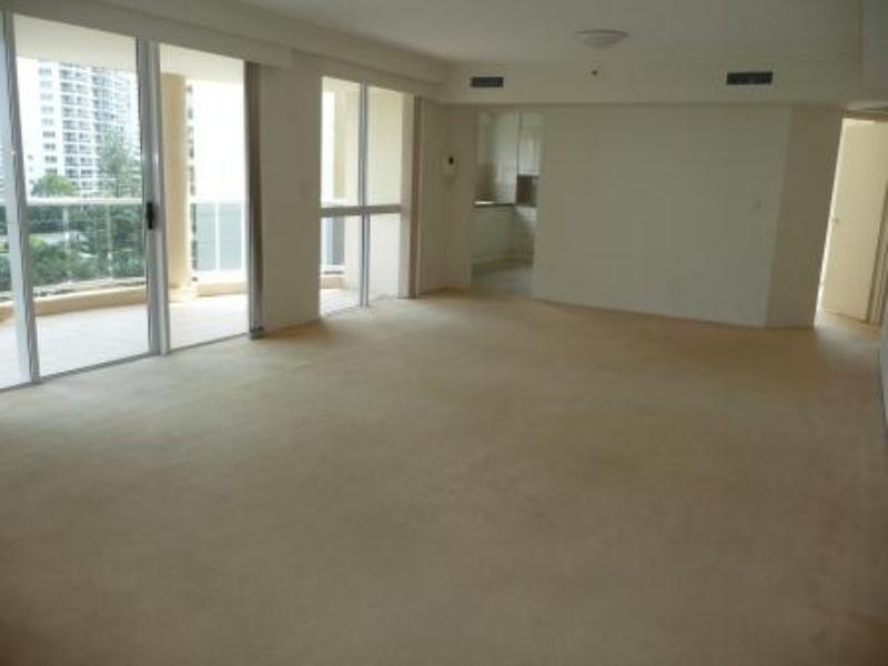 17-59 Pacific Street, Main Beach QLD 4217