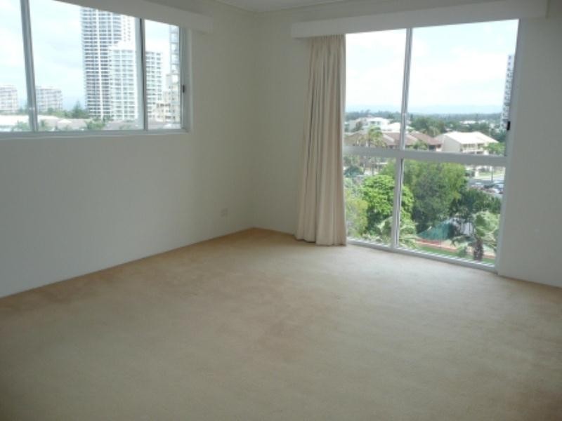 17-59 Pacific Street, Main Beach QLD 4217